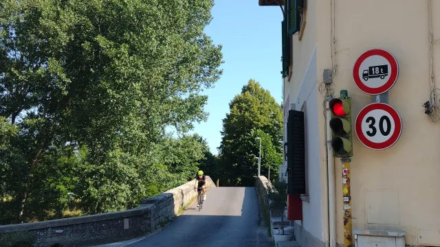 Descrizione immagine non disponibile